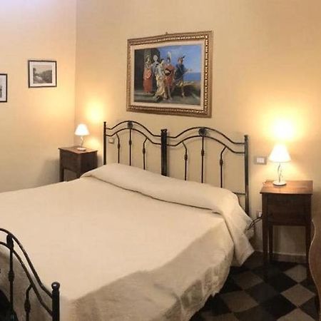 Ninfadea Appartament And Rooms Syracuse Bagian luar foto
