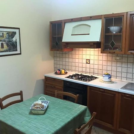 Ninfadea Appartament And Rooms Syracuse Bagian luar foto